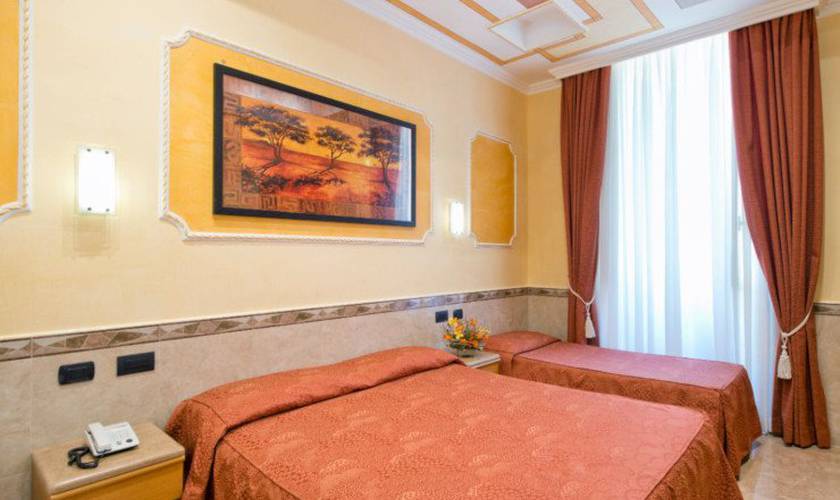 Quadruple room Marco Polo Hotel Rome