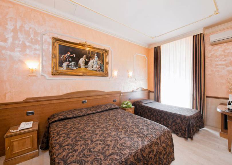 Habitación triple Hotel Marco Polo Roma Habitación triple Hotel Marco Polo Roma