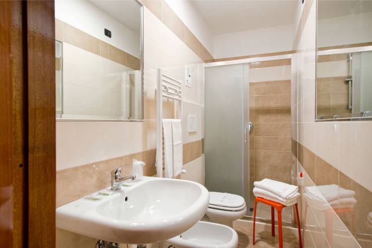 Bathroom Marco Polo Hotel Rome