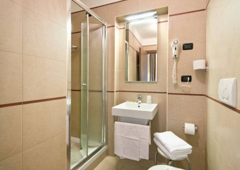Habitación doble uso indidivual Hotel Marco Polo Roma Habitación doble uso indidivual Hotel Marco Polo Roma